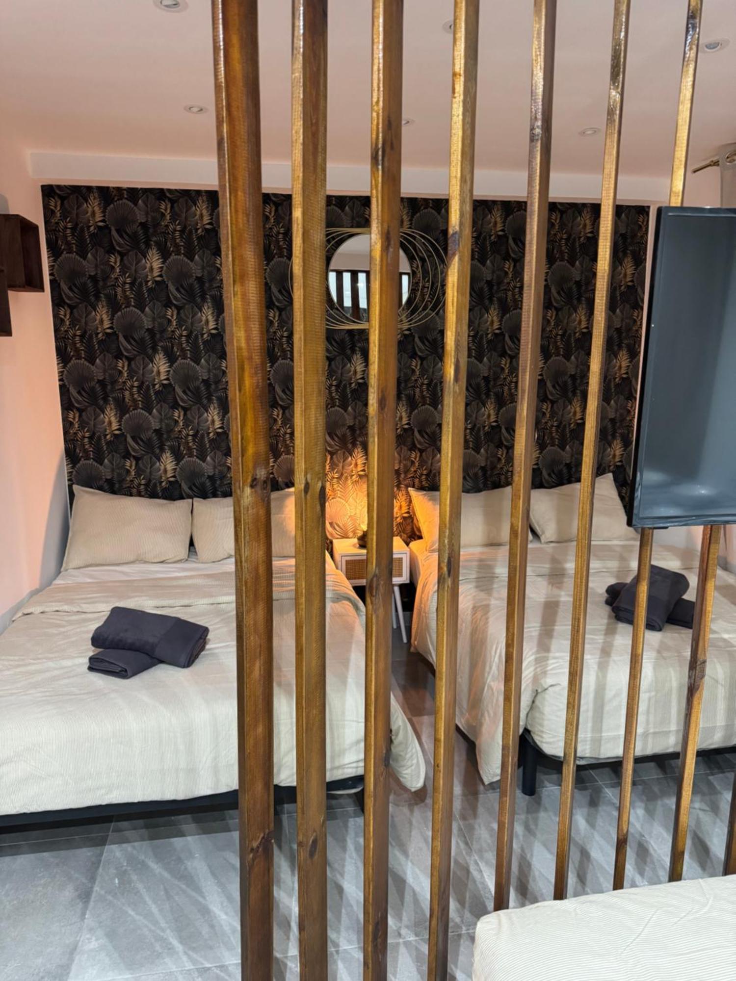 Luxury Apartments Near The Beach And Downtown Centrum 8 Alicante Buitenkant foto