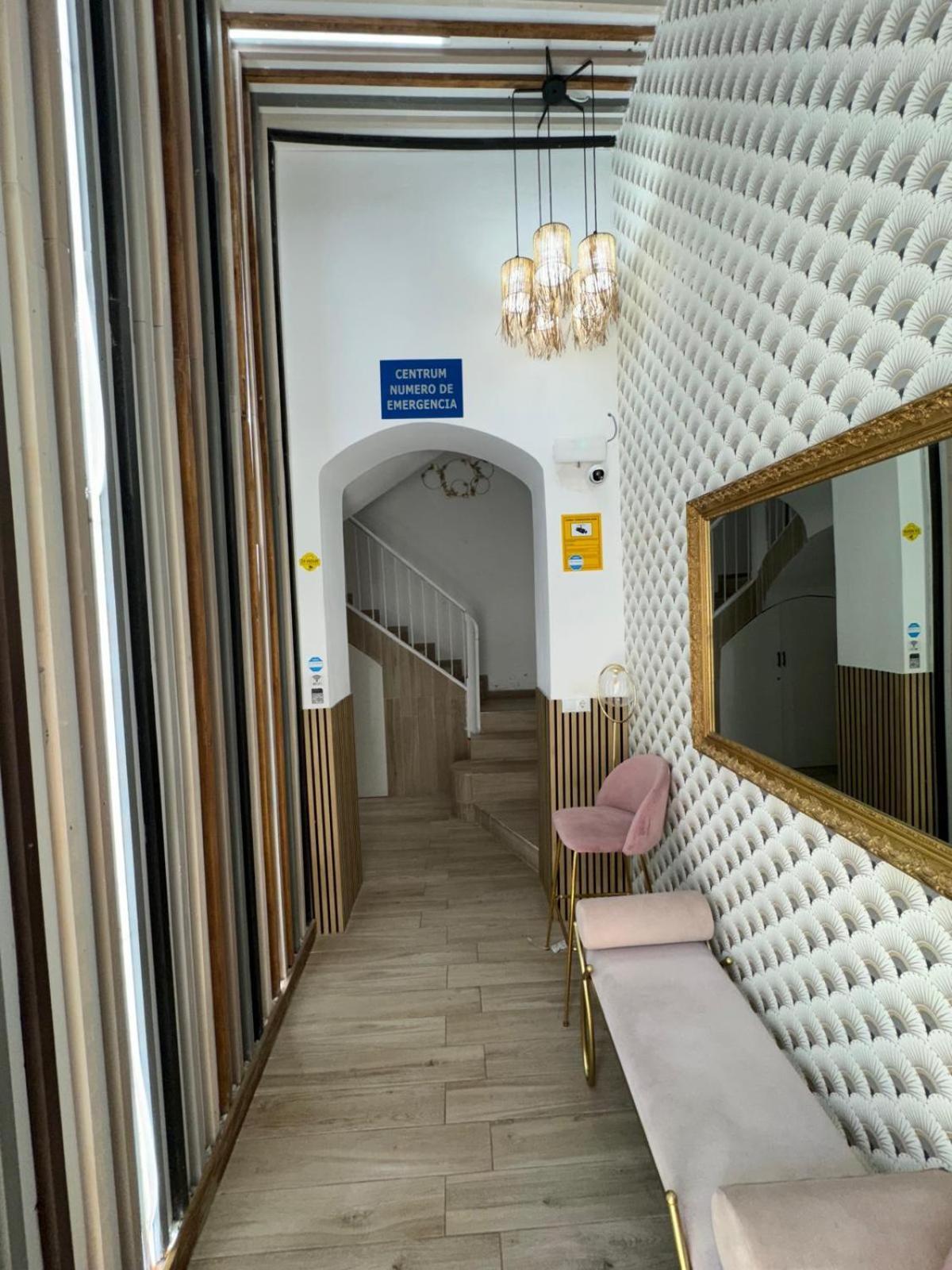 Luxury Apartments Near The Beach And Downtown Centrum 8 Alicante Buitenkant foto
