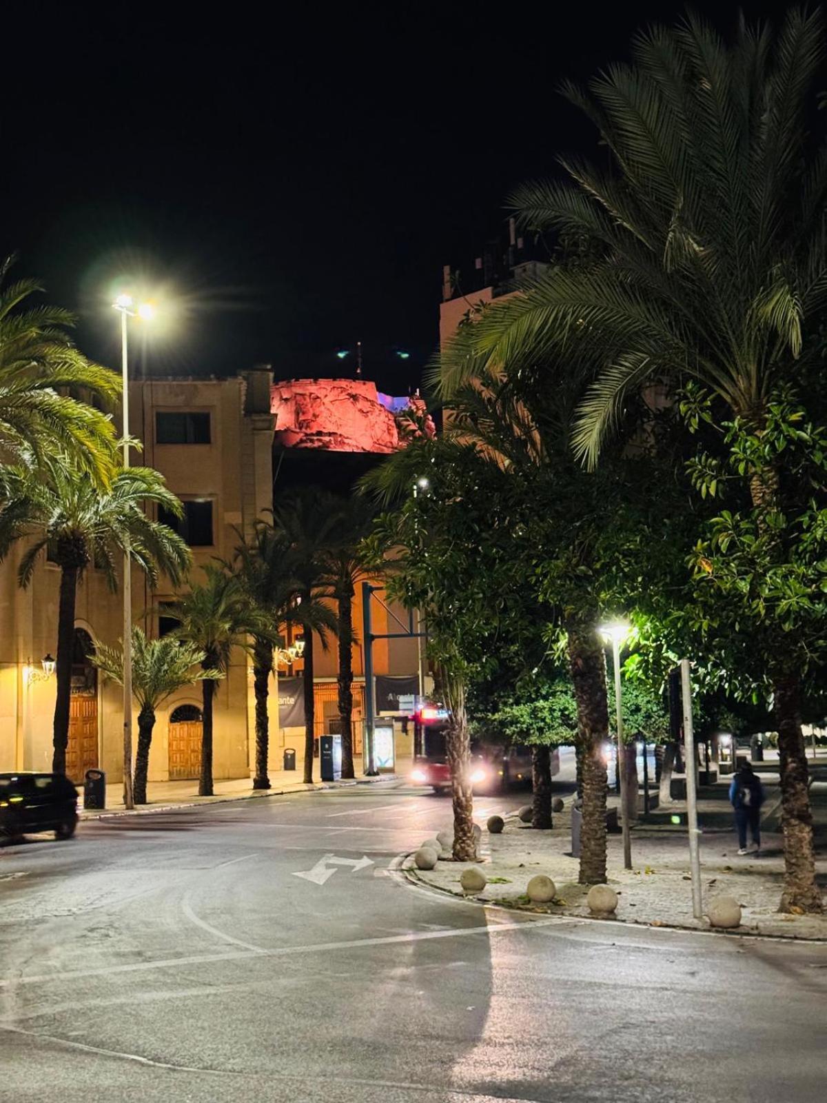 Luxury Apartments Near The Beach And Downtown Centrum 8 Alicante Buitenkant foto